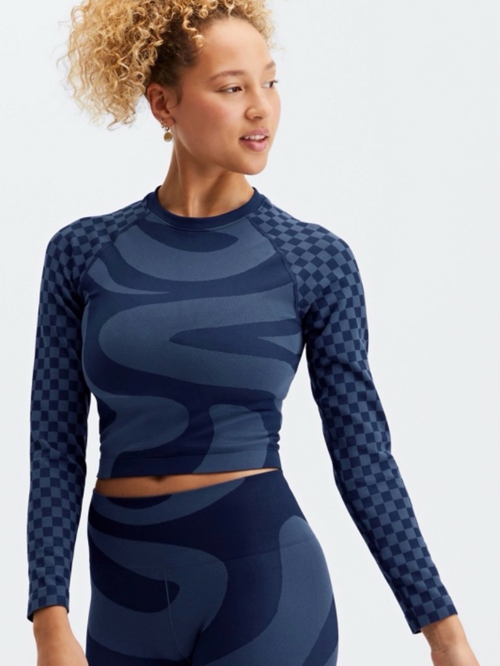 Fabletics Jada Seamless Long-Sleeve Crop
